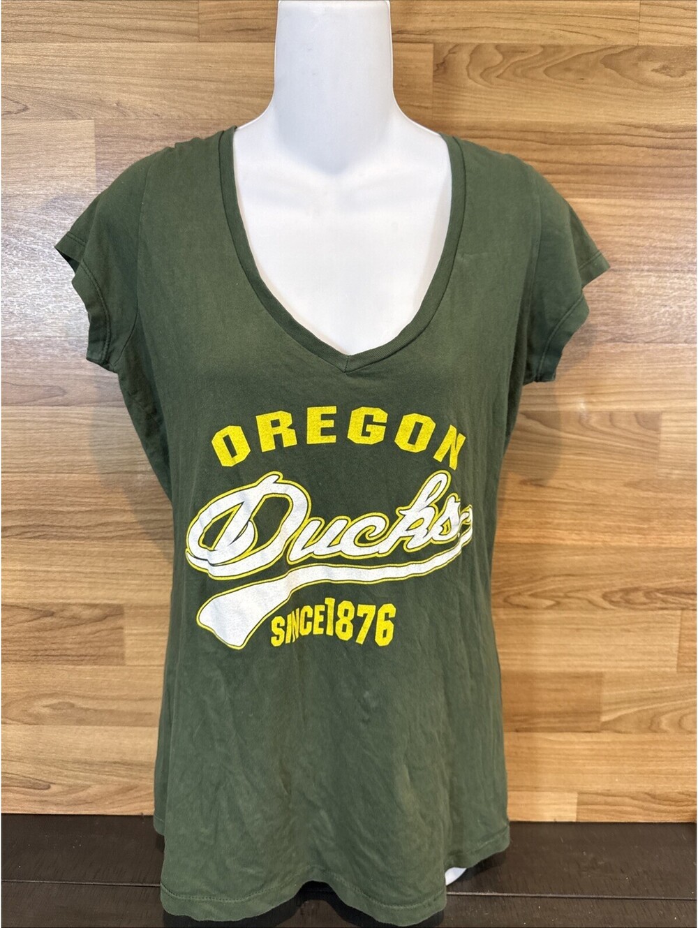 Oregon Ducks T-Shirt Women Size Large Green The University Since 1876 Blue 84